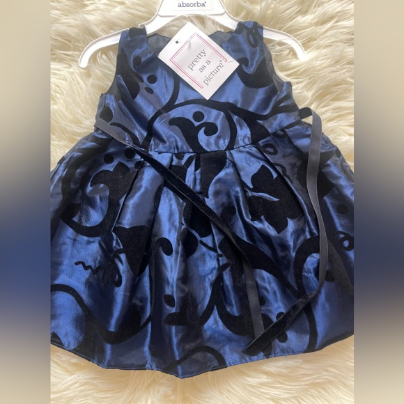 (2 for $20) Gorgeous toddler dress, size 18 months - Picture 6 of 7